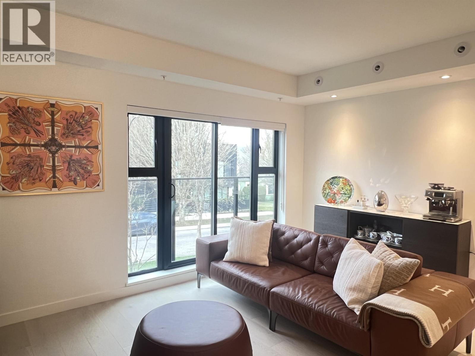 Listing Picture 8 of 40 : 34 530 W 28TH AVENUE, Vancouver / 溫哥華 - 魯藝地產 Yvonne Lu Group - MLS Medallion Club Member