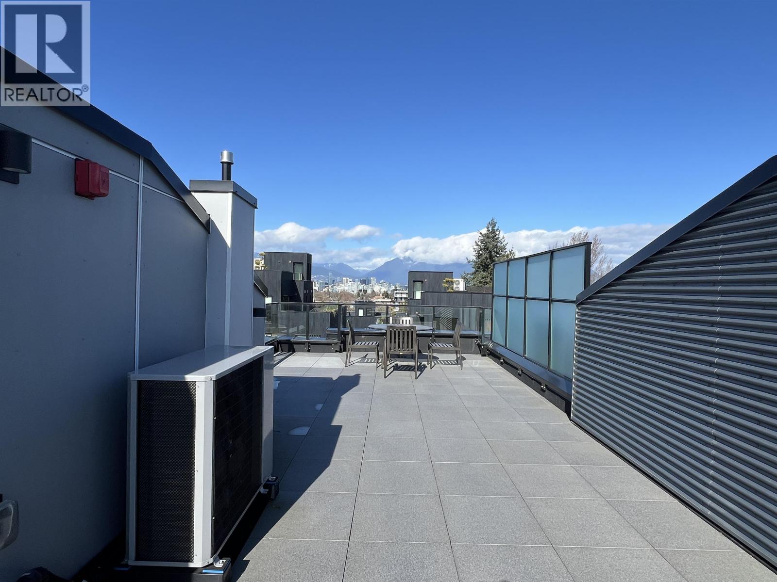 Listing Picture 40 of 40 : 34 530 W 28TH AVENUE, Vancouver / 溫哥華 - 魯藝地產 Yvonne Lu Group - MLS Medallion Club Member