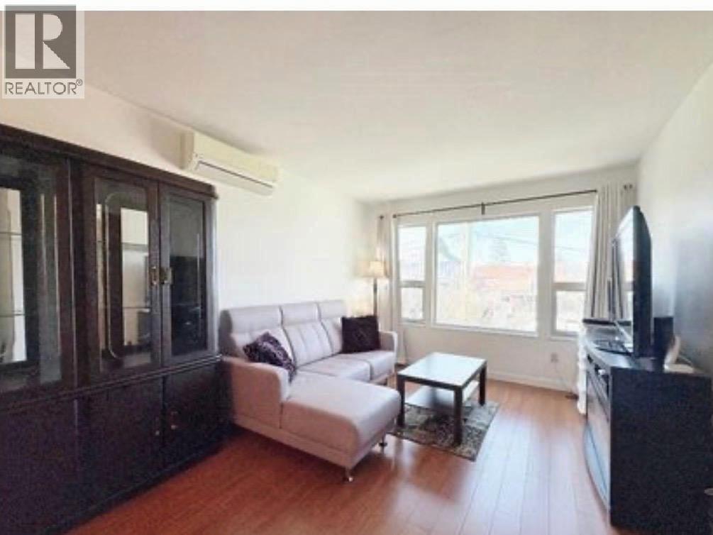 2038 Napier Street, Vancouver, British Columbia  V5L 5B7 - Photo 3 - R3097118