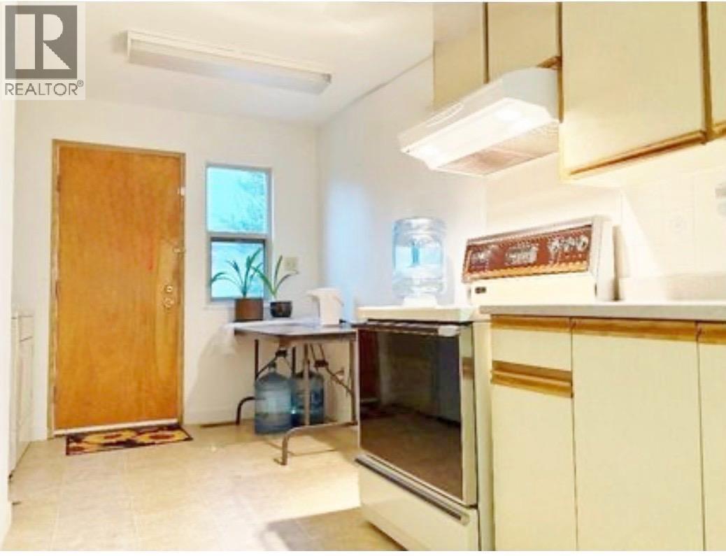 2038 Napier Street, Vancouver, British Columbia  V5L 5B7 - Photo 9 - R3097118