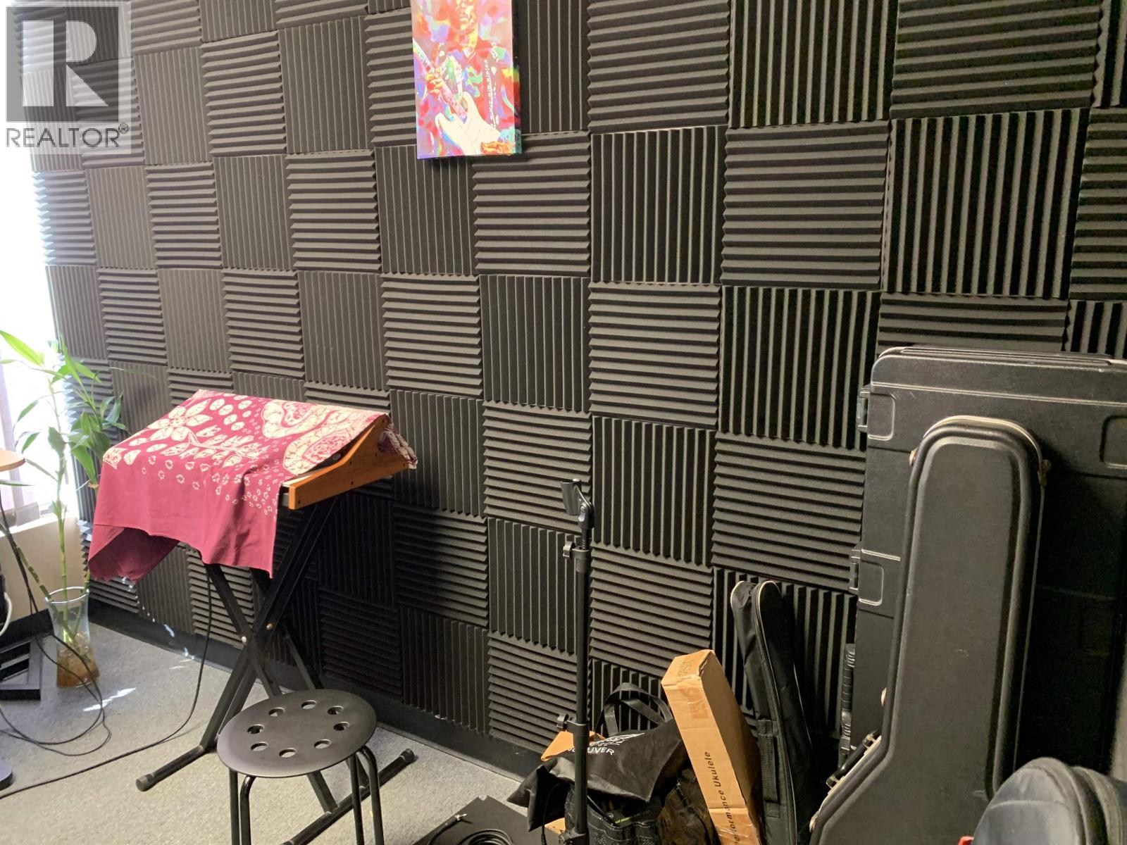 201 6151 Westminster Hwy, Richmond, British Columbia  V7C 4V4 - Photo 9 - C8076733