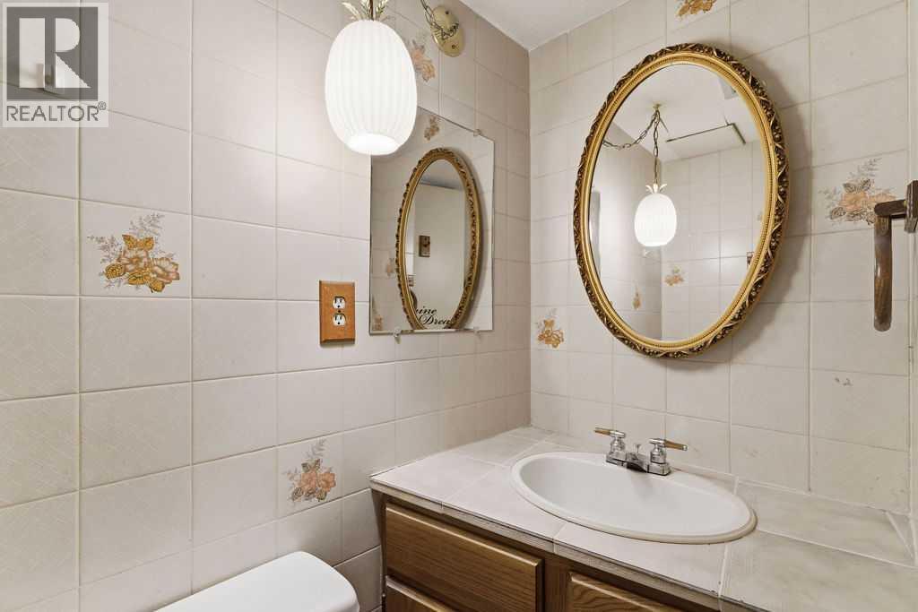 64 Doverview Place Se, Calgary, Alberta  T2B 1Z5 - Photo 20 - A2291081