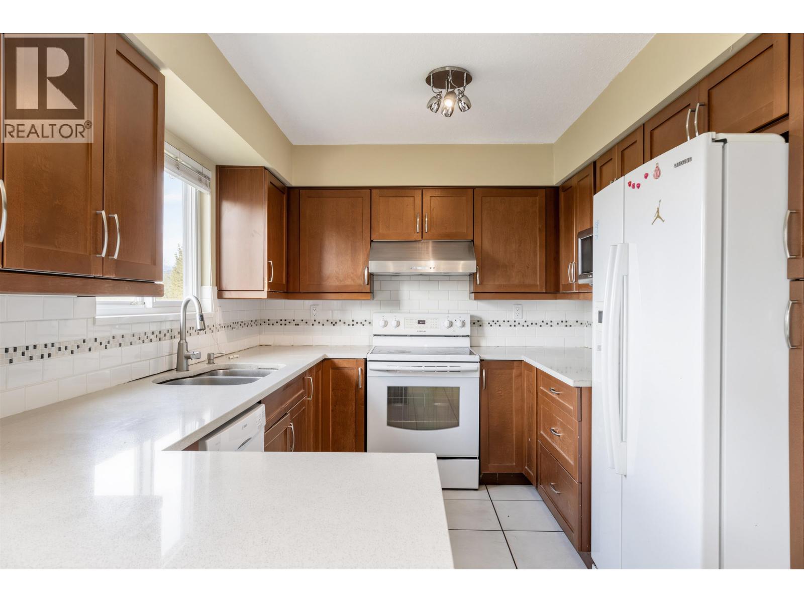 7763 Hazelmere Street, Burnaby, British Columbia  V5E 2B3 - Photo 14 - R3096201