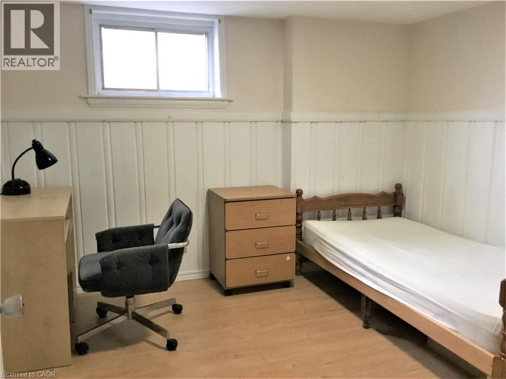 156 Bond Street S, Hamilton, Ontario  L8S 1T2 - Photo 3 - 40773030