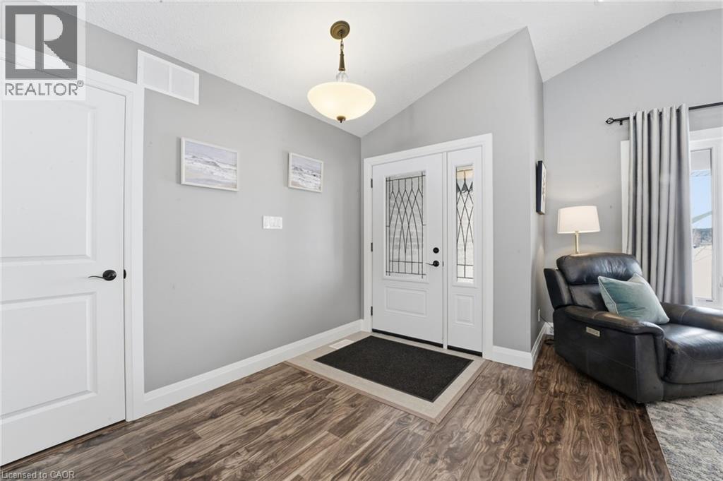 525 Krotz Street E, Listowel, Ontario  N4W 0E4 - Photo 8 - 40804240