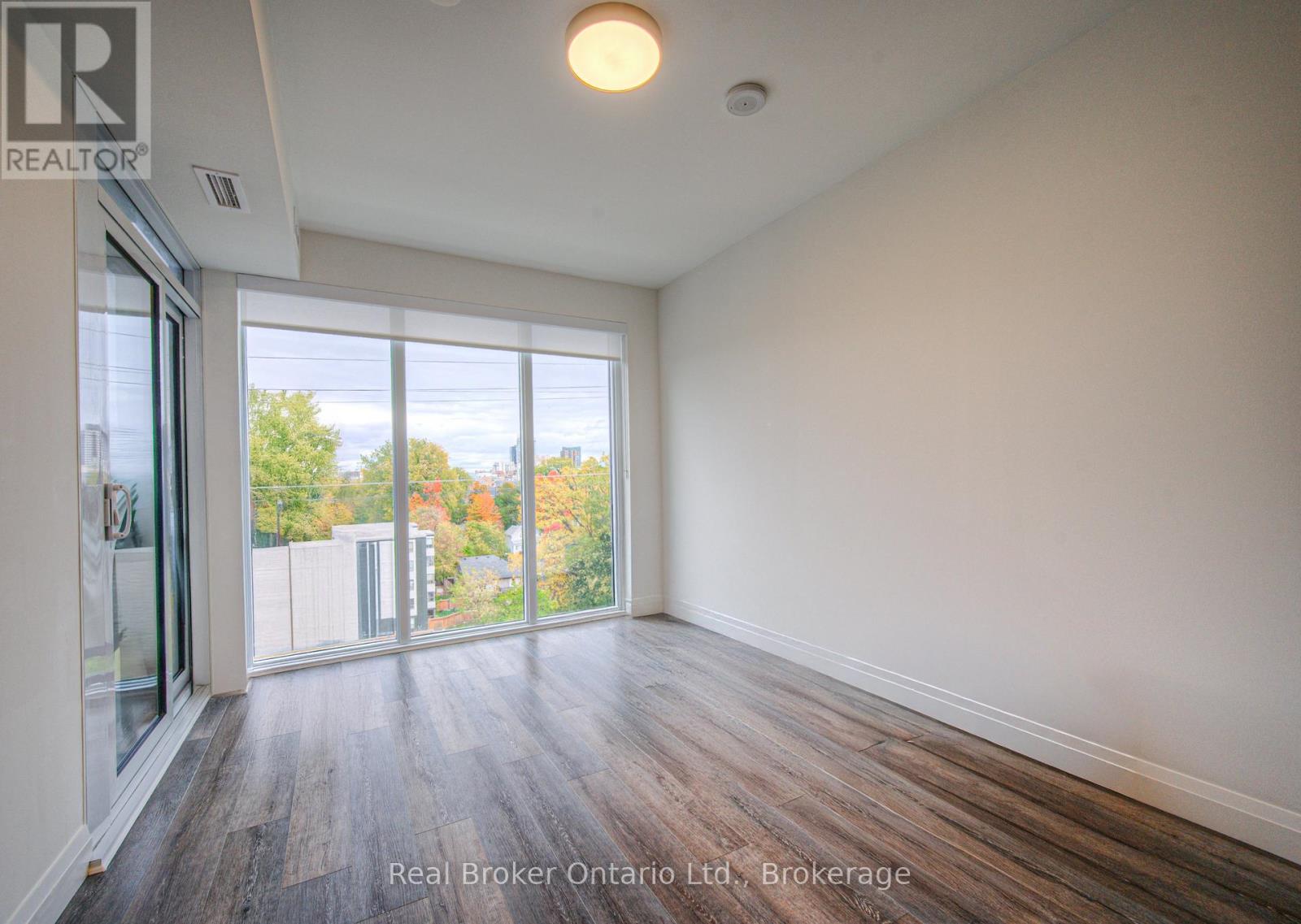 705 - 500 Brock Avenue, Burlington (Brant), Ontario  L7S 0A5 - Photo 24 - W12767660