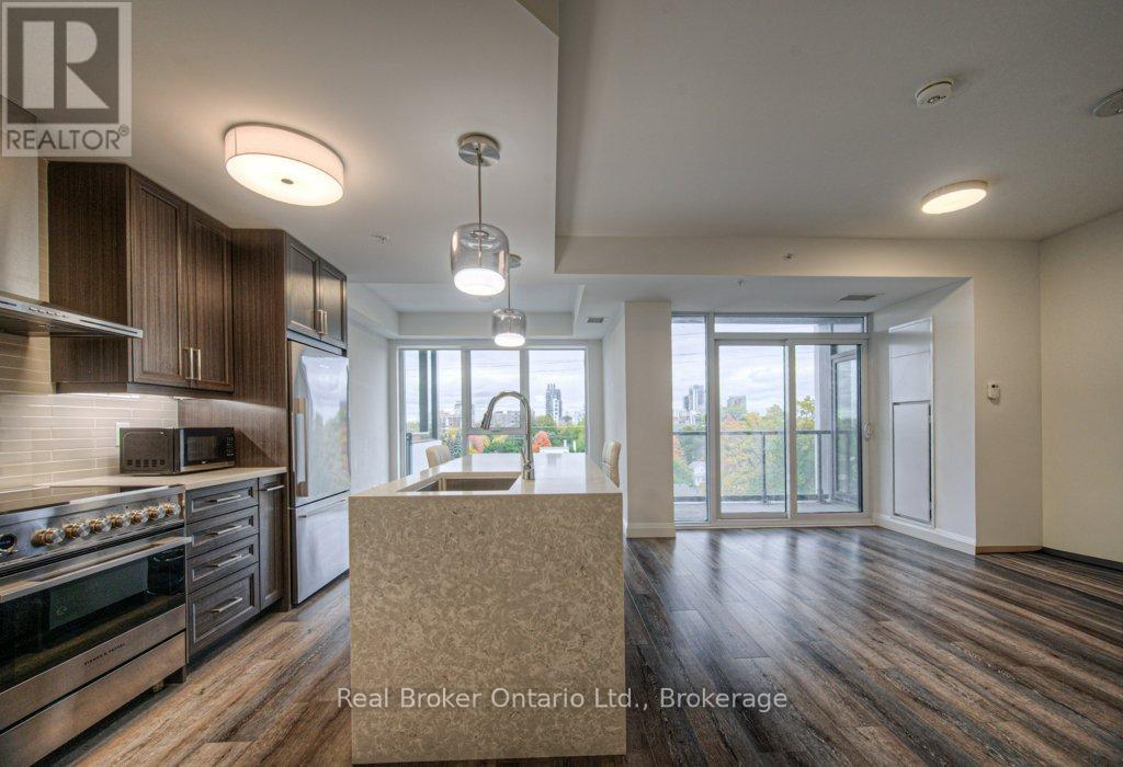 705 - 500 Brock Avenue, Burlington (Brant), Ontario  L7S 0A5 - Photo 4 - W12767660