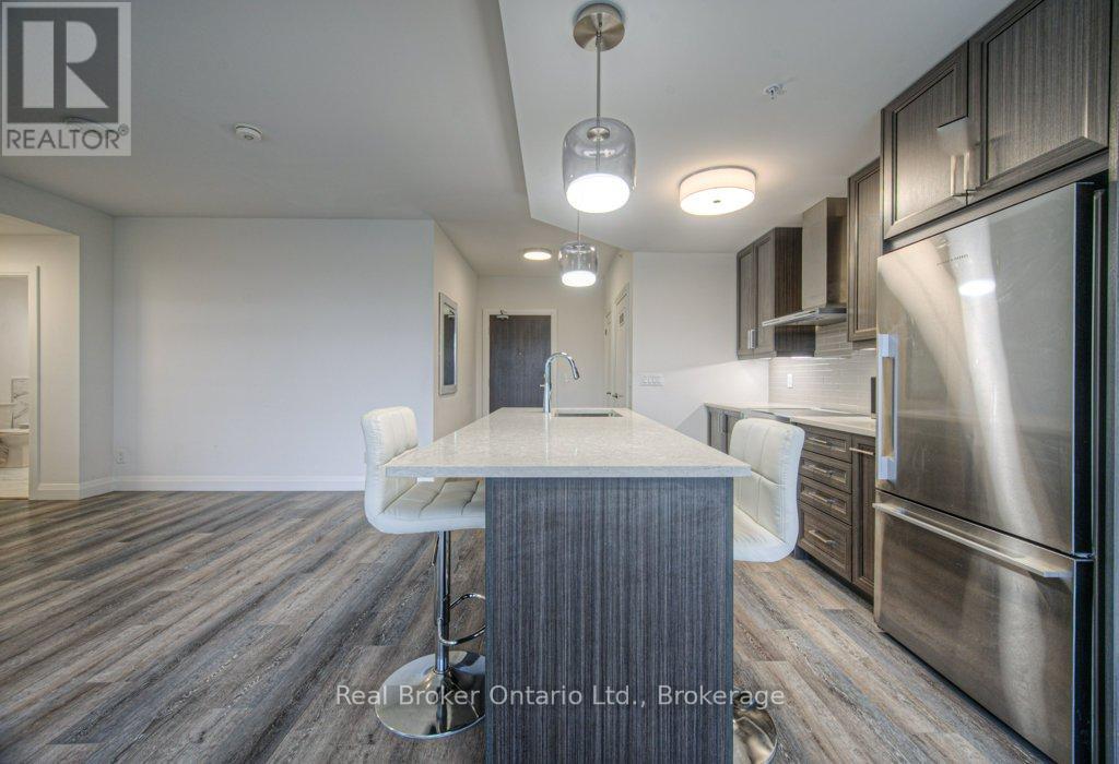 705 - 500 Brock Avenue, Burlington (Brant), Ontario  L7S 0A5 - Photo 7 - W12767660