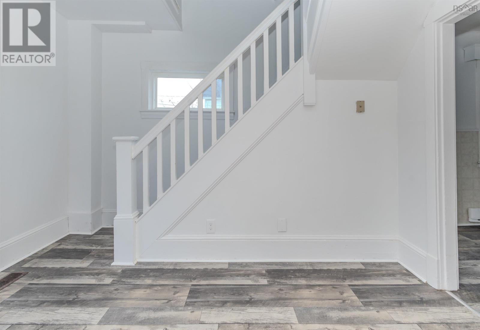 214 Alexandra Street, Sydney, Nova Scotia  B1P 2E8 - Photo 13 - 202601292