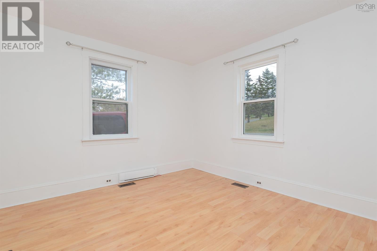 214 Alexandra Street, Sydney, Nova Scotia  B1P 2E8 - Photo 11 - 202601292
