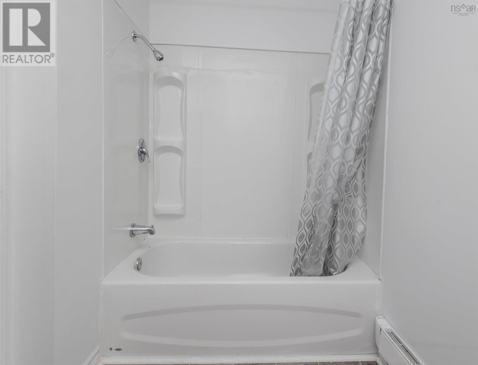 214 Alexandra Street, Sydney, Nova Scotia  B1P 2E8 - Photo 28 - 202601292