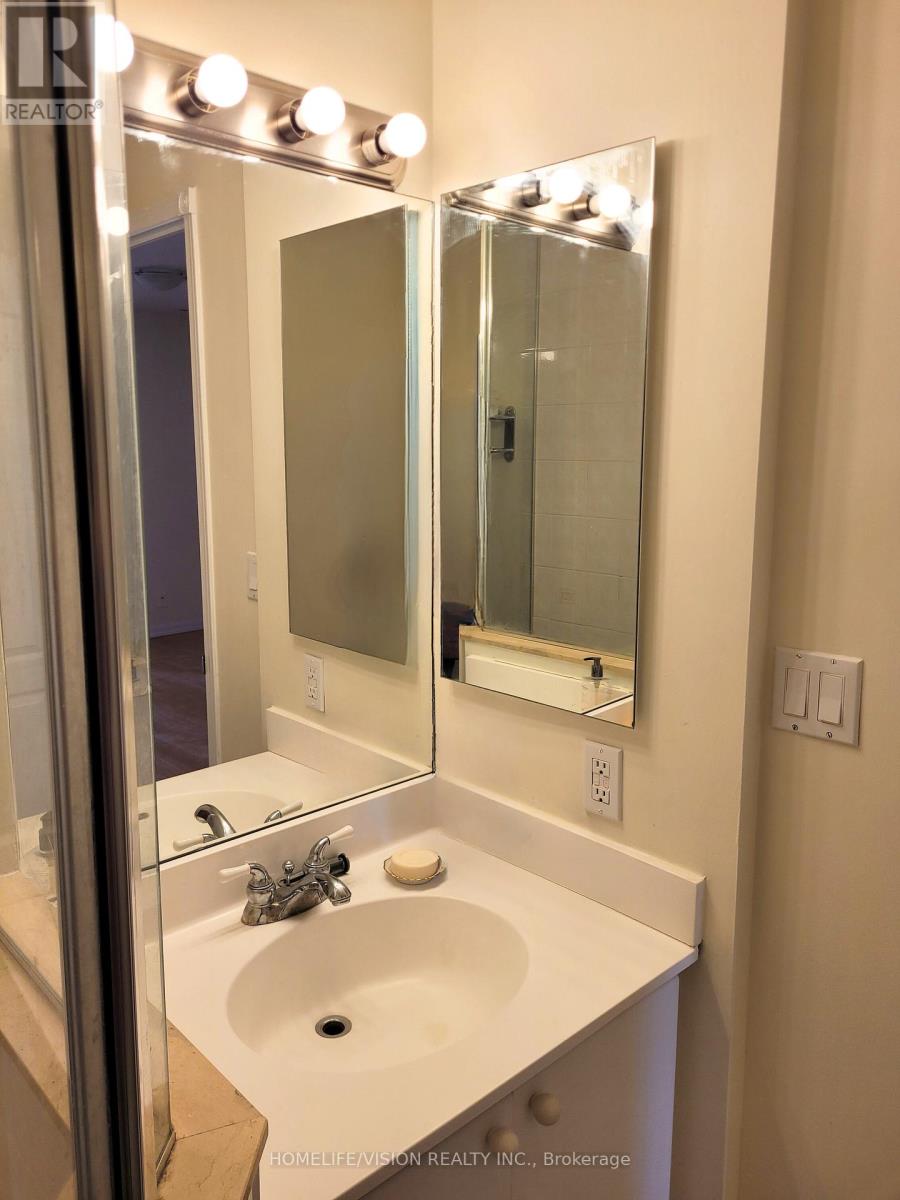 1229 - 28 Sommerset Way, Toronto, Ontario  M2N 6W7 - Photo 11 - C12836730