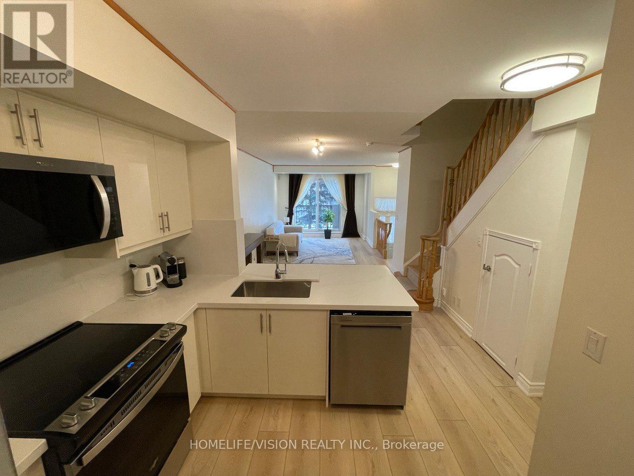 1229 - 28 Sommerset Way, Toronto, Ontario  M2N 6W7 - Photo 47 - C12836730