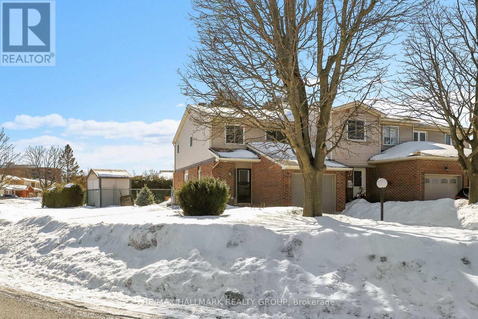 88 Homestead Street, Ottawa, Ontario  K2E 7N6 - Photo 2 - X12841734