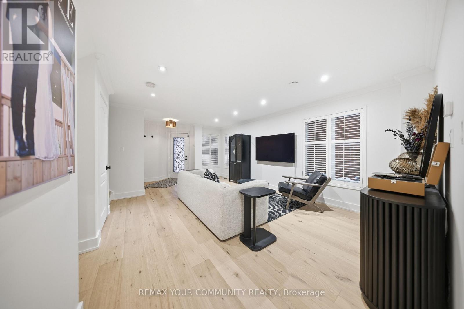 34 Kalmar Crescent, Richmond Hill, Ontario  L4E 3Z3 - Photo 14 - N12790358