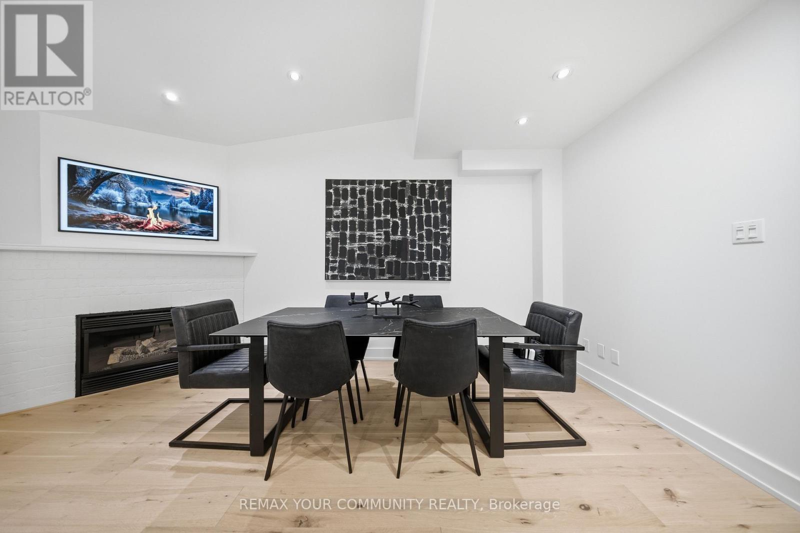 34 Kalmar Crescent, Richmond Hill, Ontario  L4E 3Z3 - Photo 10 - N12790358