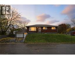 31 OAKWOOD Avenue, simcoe, Ontario