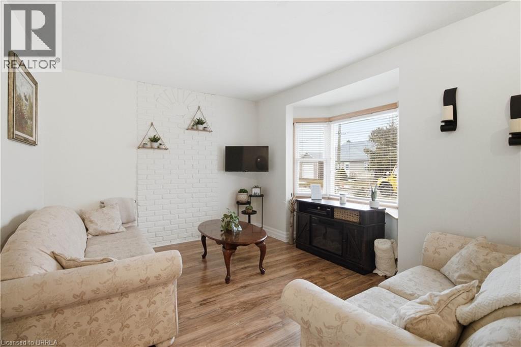 112 Harold Avenue, Brantford, Ontario  N3T 1W4 - Photo 4 - 40808651