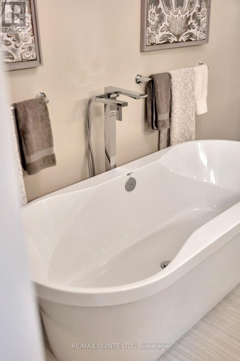 44 - 24 South Church Street, Belleville (Belleville Ward), Ontario  K8N 0A9 - Photo 35 - X12857578