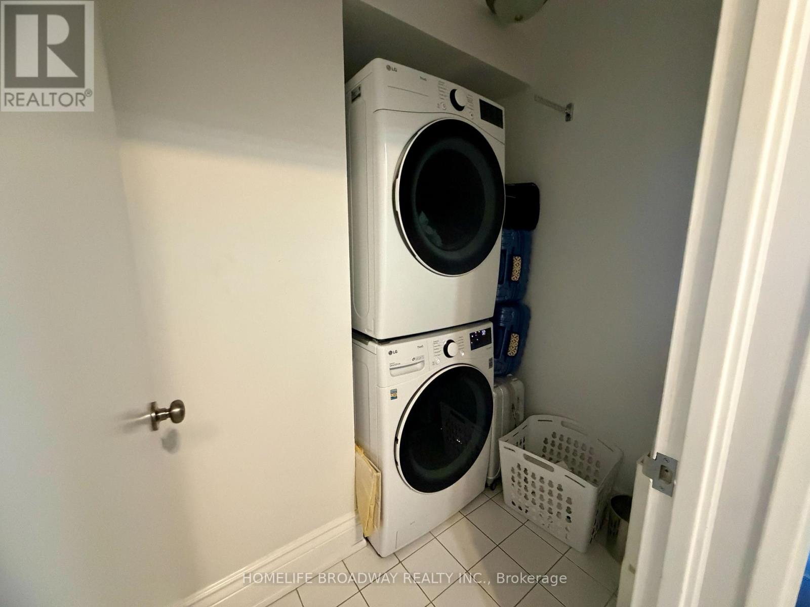 601 - 110 Bloor Street W, Toronto, Ontario  M5S 2W7 - Photo 28 - C12857548