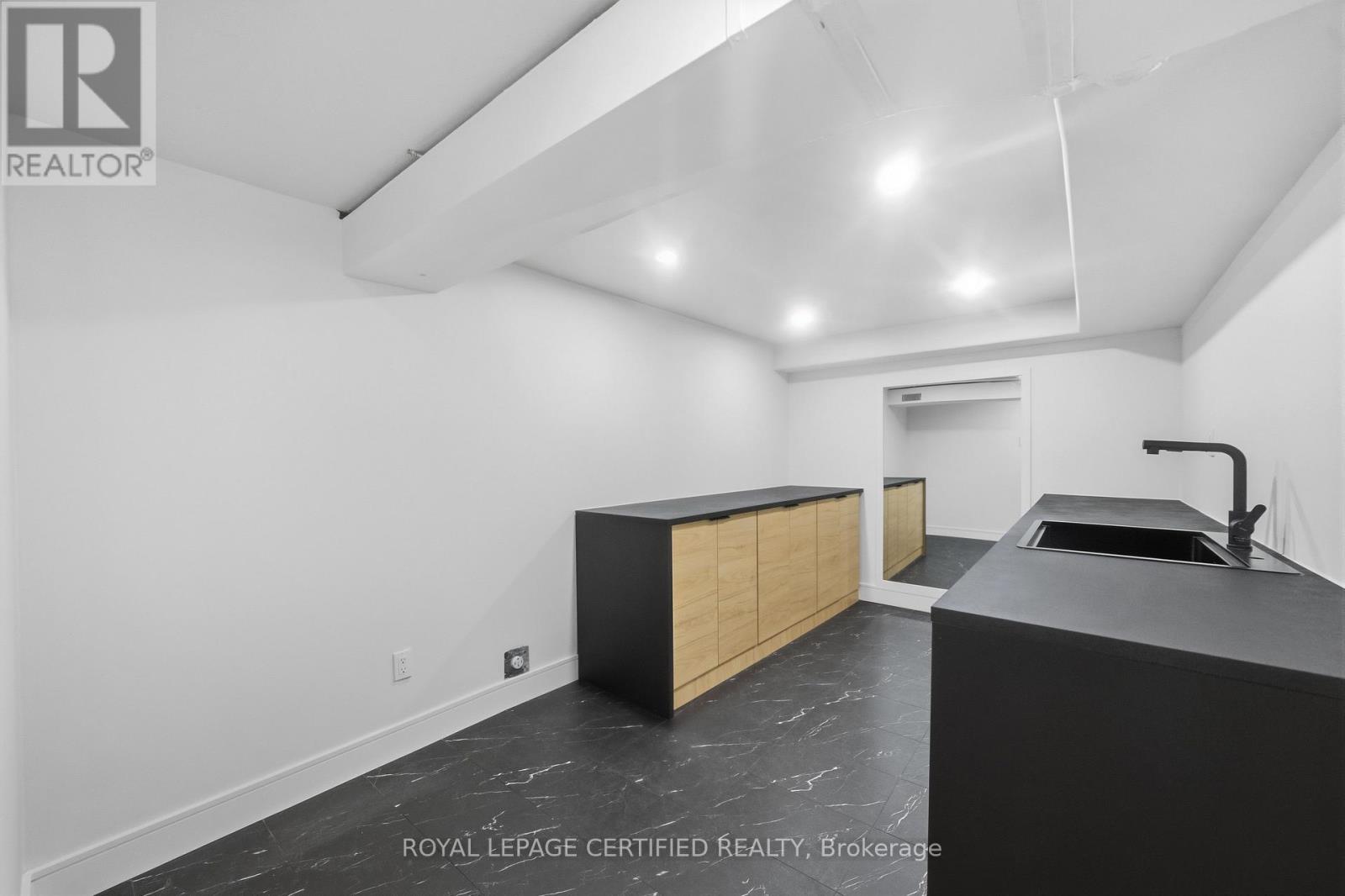 590 Barton Street E, Hamilton (Gibson), Ontario  L8L 2Z5 - Photo 25 - X12857528