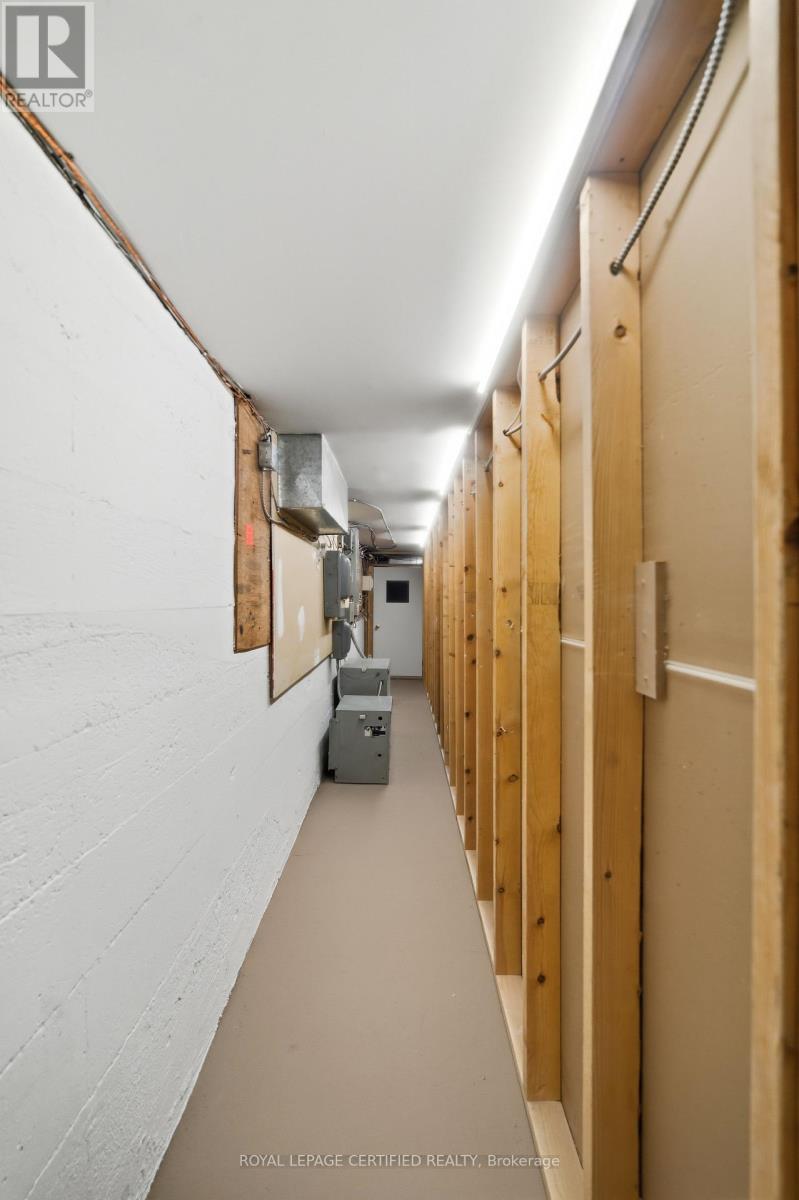 590 Barton Street E, Hamilton (Gibson), Ontario  L8L 2Z5 - Photo 35 - X12857528