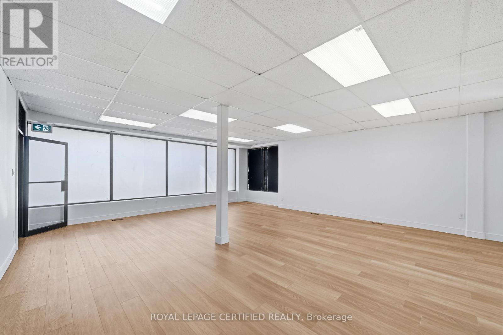 590 Barton Street E, Hamilton (Gibson), Ontario  L8L 2Z5 - Photo 5 - X12857528