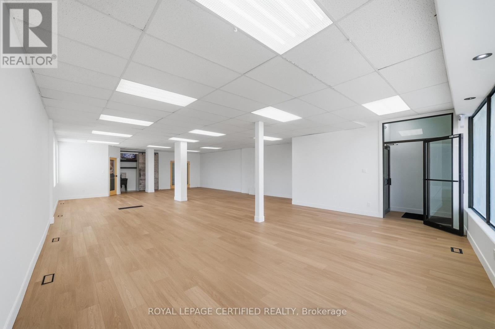 590 Barton Street E, Hamilton (Gibson), Ontario  L8L 2Z5 - Photo 6 - X12857528