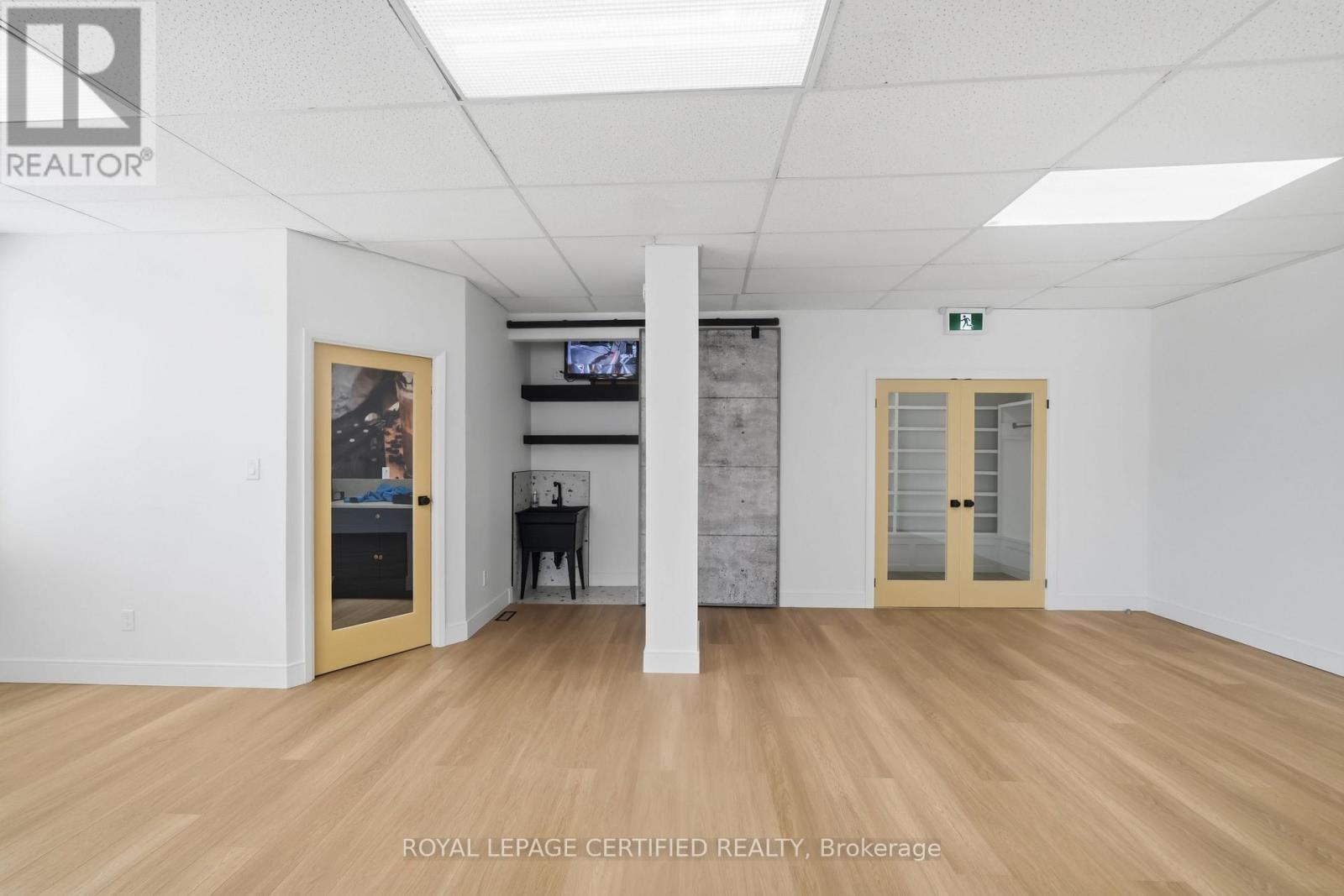 590 Barton Street E, Hamilton (Gibson), Ontario  L8L 2Z5 - Photo 8 - X12857528