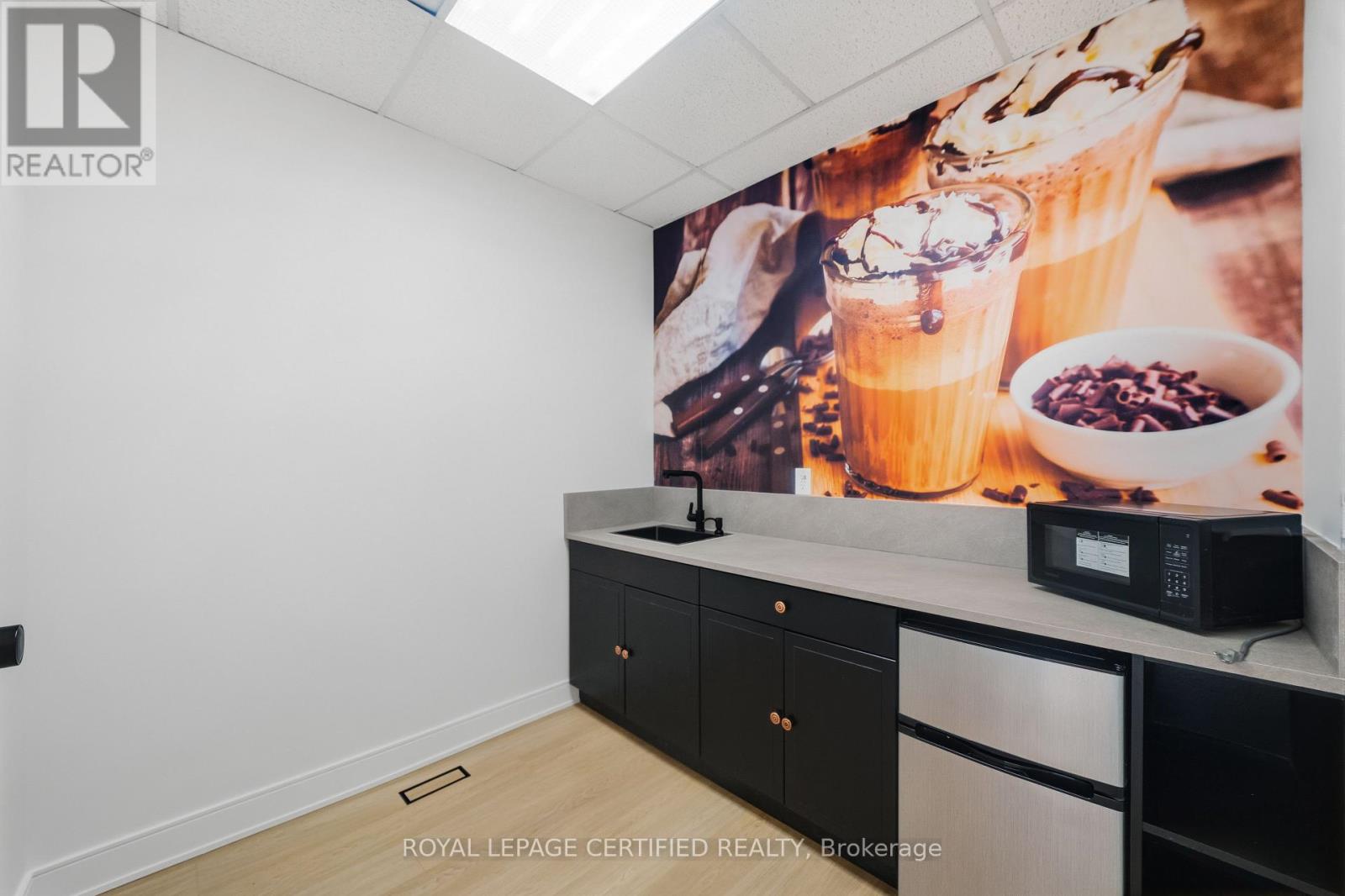 590 Barton Street E, Hamilton (Gibson), Ontario  L8L 2Z5 - Photo 9 - X12857528