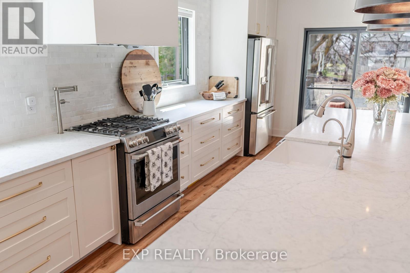 12 Viewmount Drive, Ottawa, Ontario  K2G 1R5 - Photo 12 - X12857580