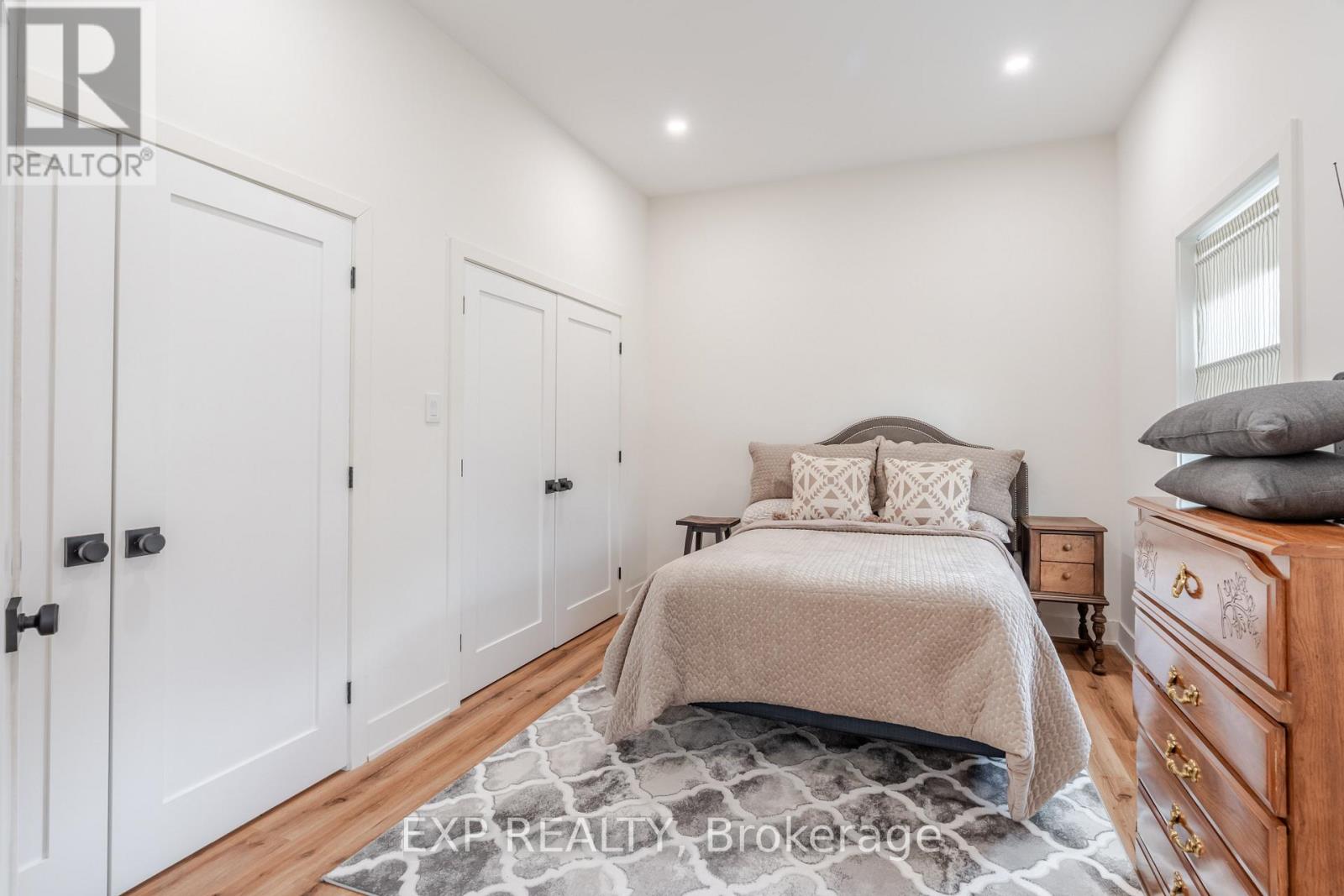 12 Viewmount Drive, Ottawa, Ontario  K2G 1R5 - Photo 19 - X12857580