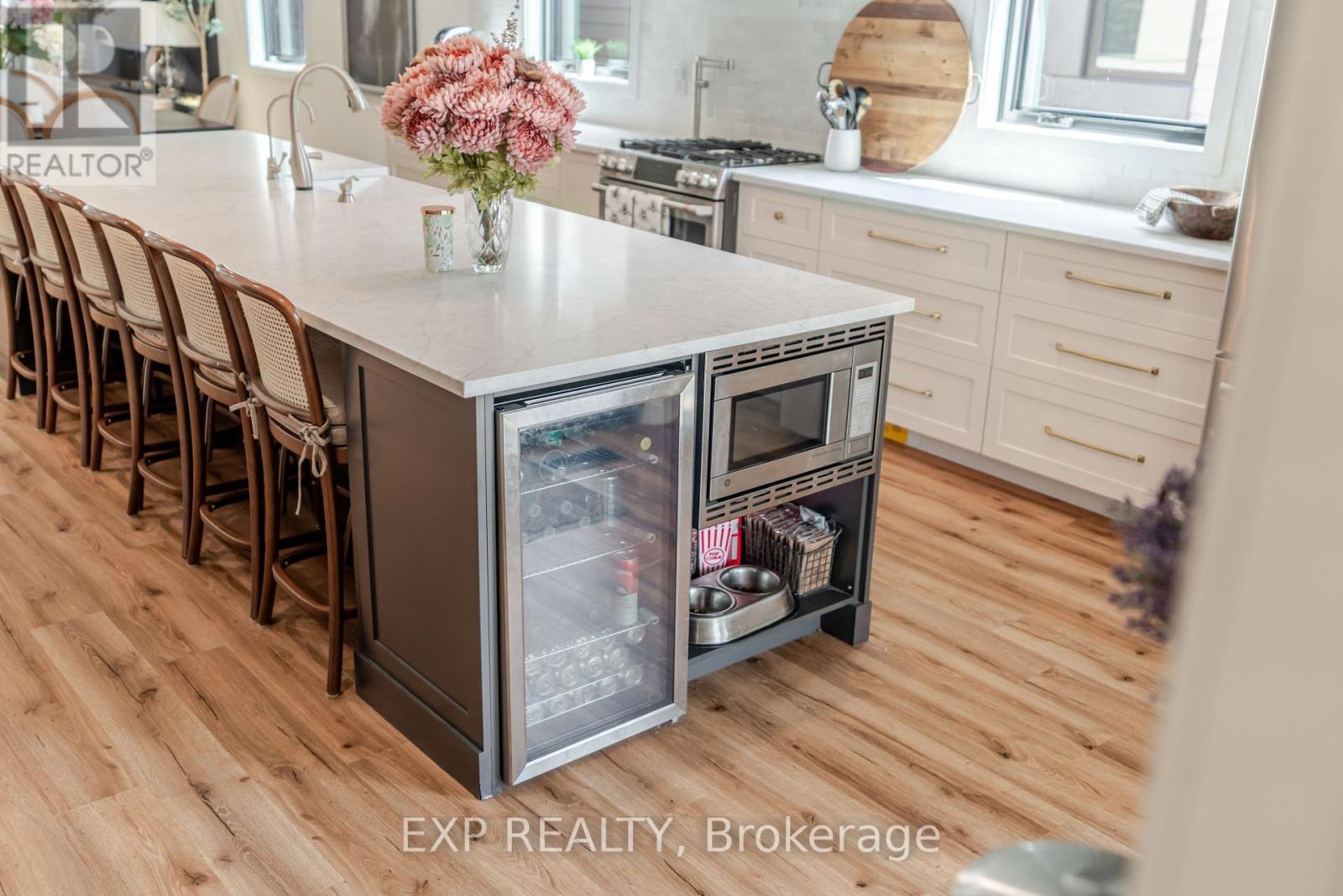 12 Viewmount Drive, Ottawa, Ontario  K2G 1R5 - Photo 6 - X12857580