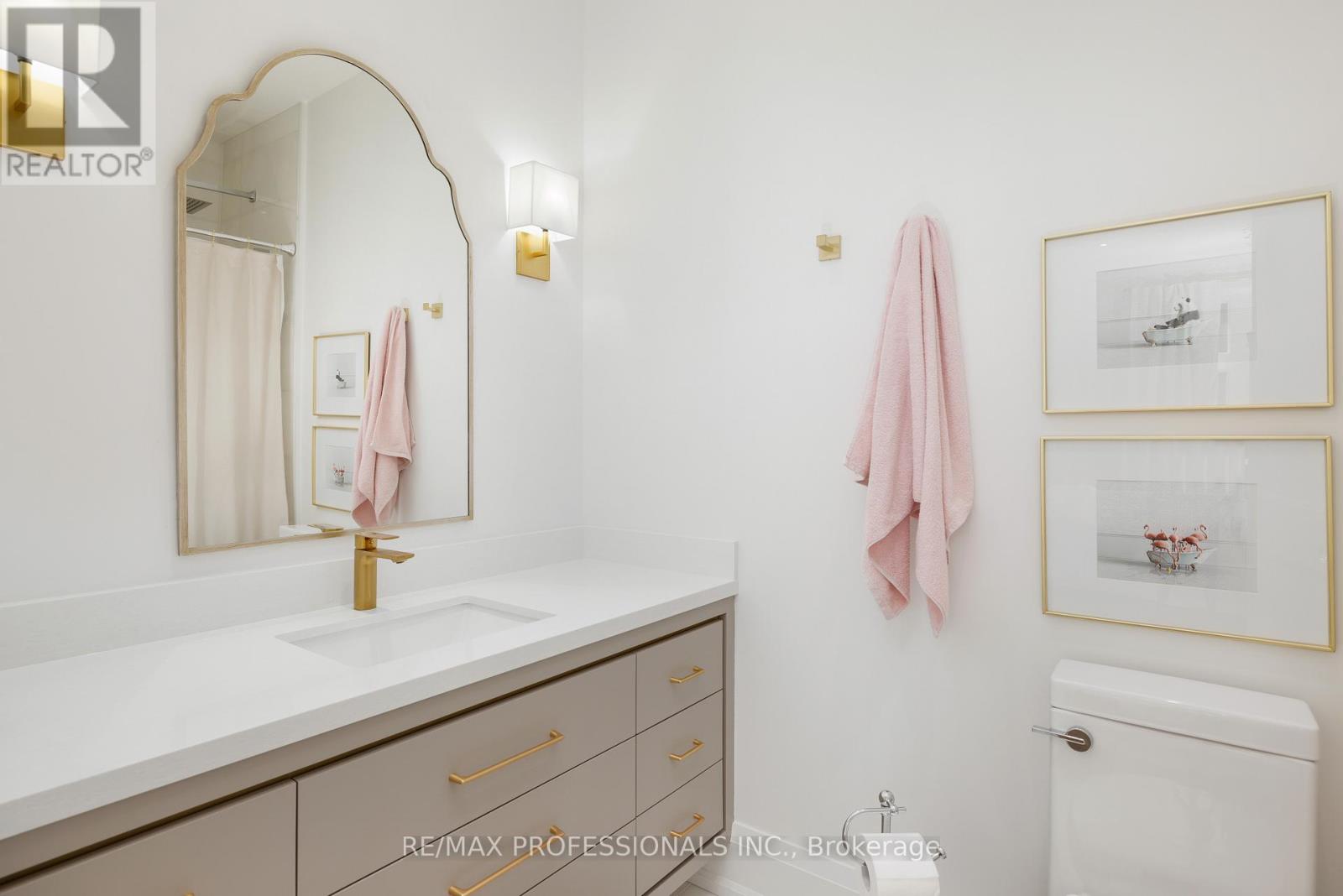 2b Fairway Road, Toronto, Ontario  M9A 5E9 - Photo 36 - W12833592