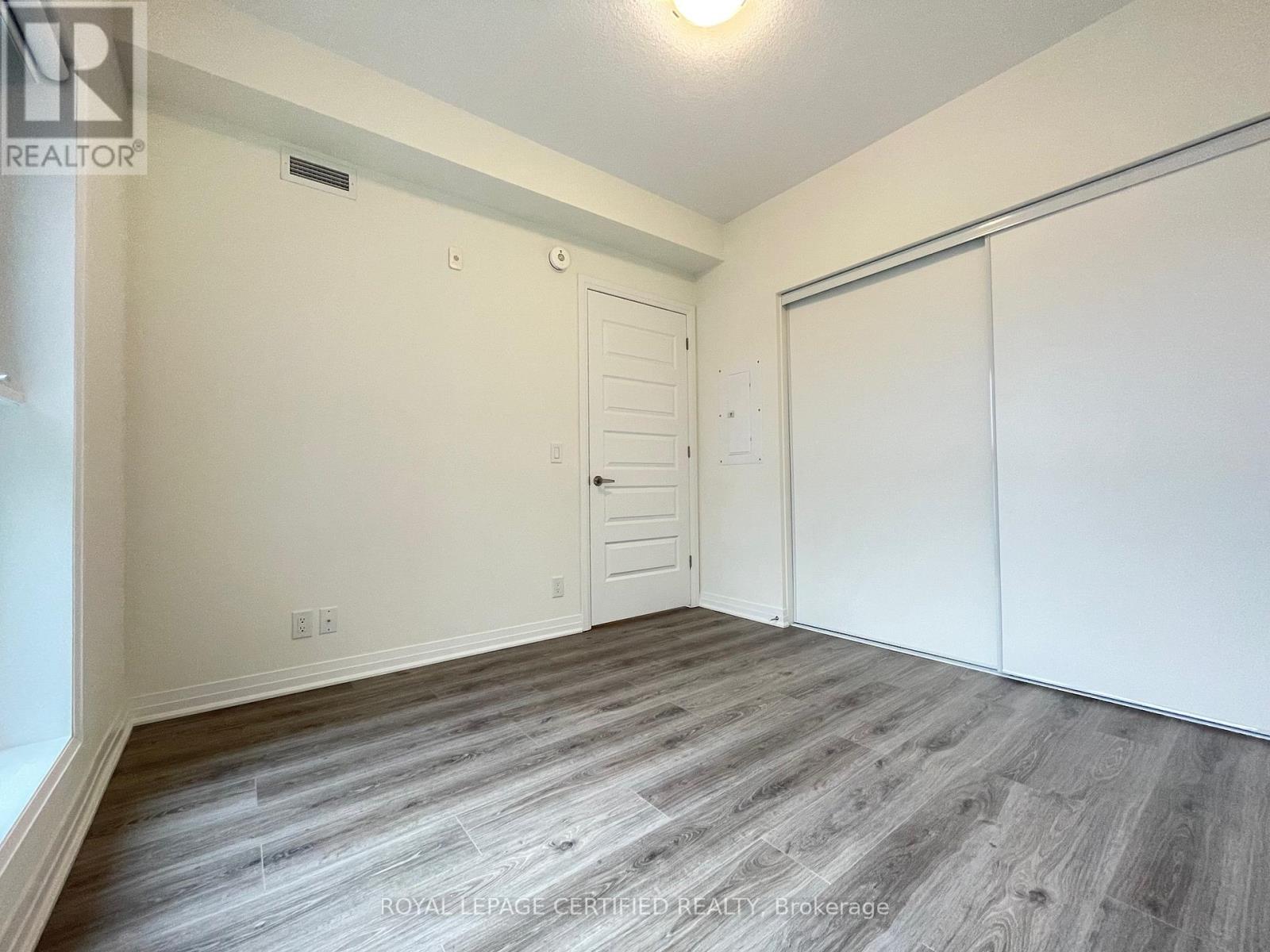 302 - 128 Grovewood Common, Oakville (Go Glenorchy), Ontario  L6H 0X3 - Photo 12 - W12857594