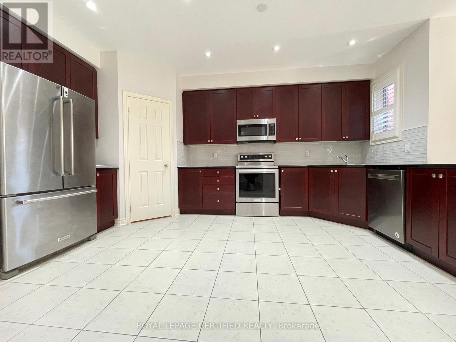 656 Mockridge Terr Terrace, Milton, Ontario  L9T 8V7 - Photo 10 - W12857598