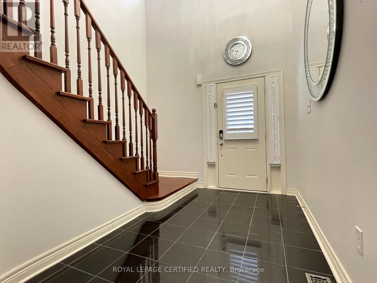 656 Mockridge Terr Terrace, Milton, Ontario  L9T 8V7 - Photo 5 - W12857598