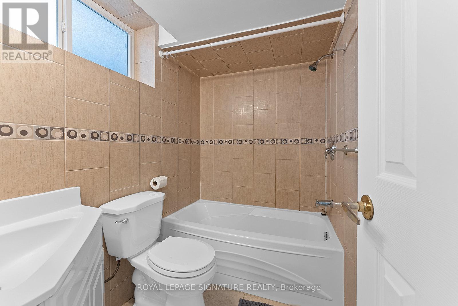 Lower - 502 Westmount Avenue, Toronto, Ontario  M6E 3N5 - Photo 24 - C12853416