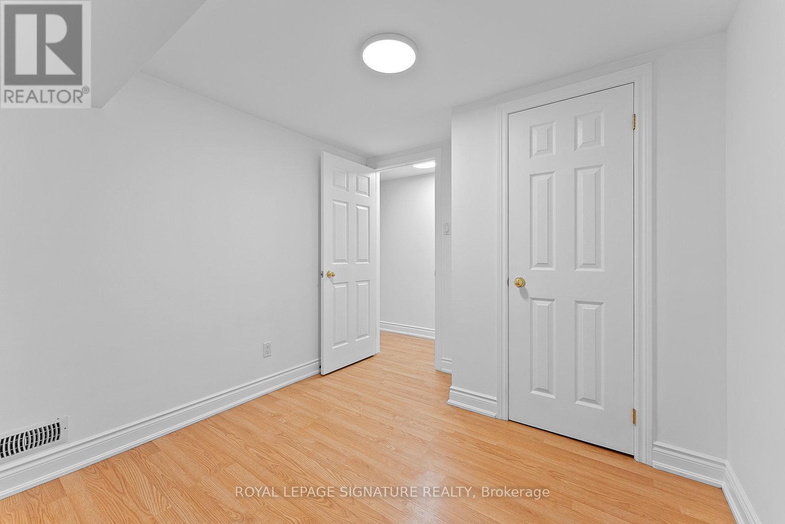 Lower - 502 Westmount Avenue, Toronto, Ontario  M6E 3N5 - Photo 16 - C12853416