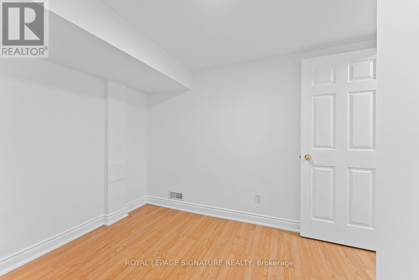 Lower - 502 Westmount Avenue, Toronto, Ontario  M6E 3N5 - Photo 17 - C12853416