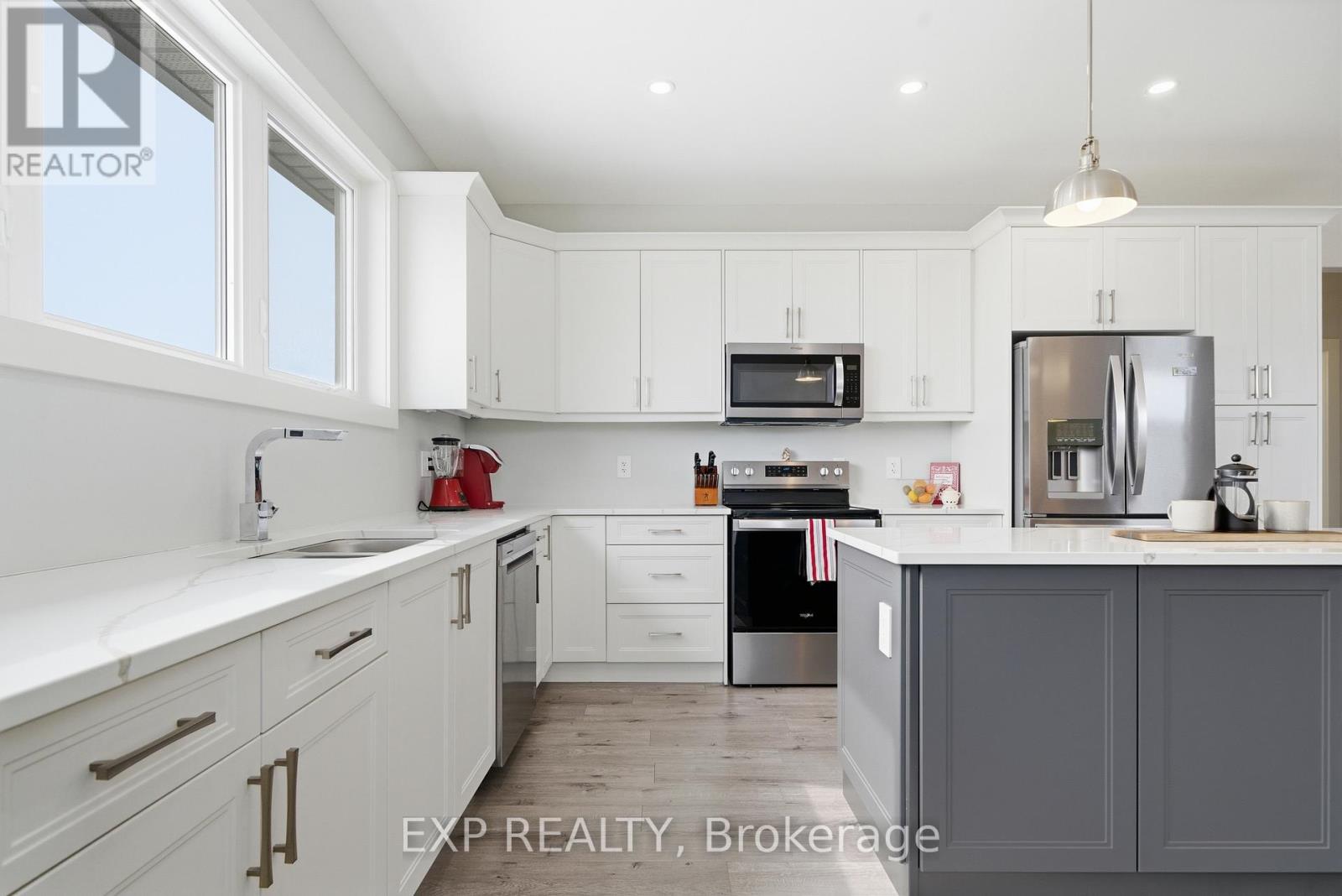 52 Meagan Lane, Quinte West (Frankford Ward), Ontario  K0K 2C0 - Photo 12 - X12857616