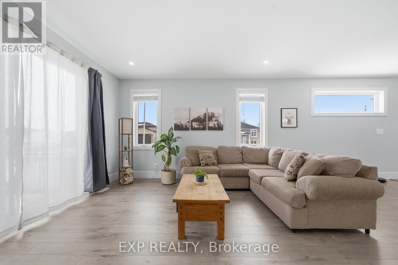 52 Meagan Lane, Quinte West (Frankford Ward), Ontario  K0K 2C0 - Photo 20 - X12857616