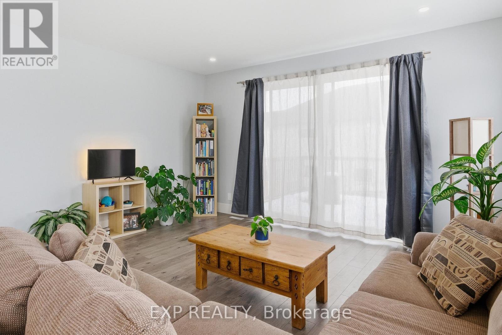 52 Meagan Lane, Quinte West (Frankford Ward), Ontario  K0K 2C0 - Photo 21 - X12857616