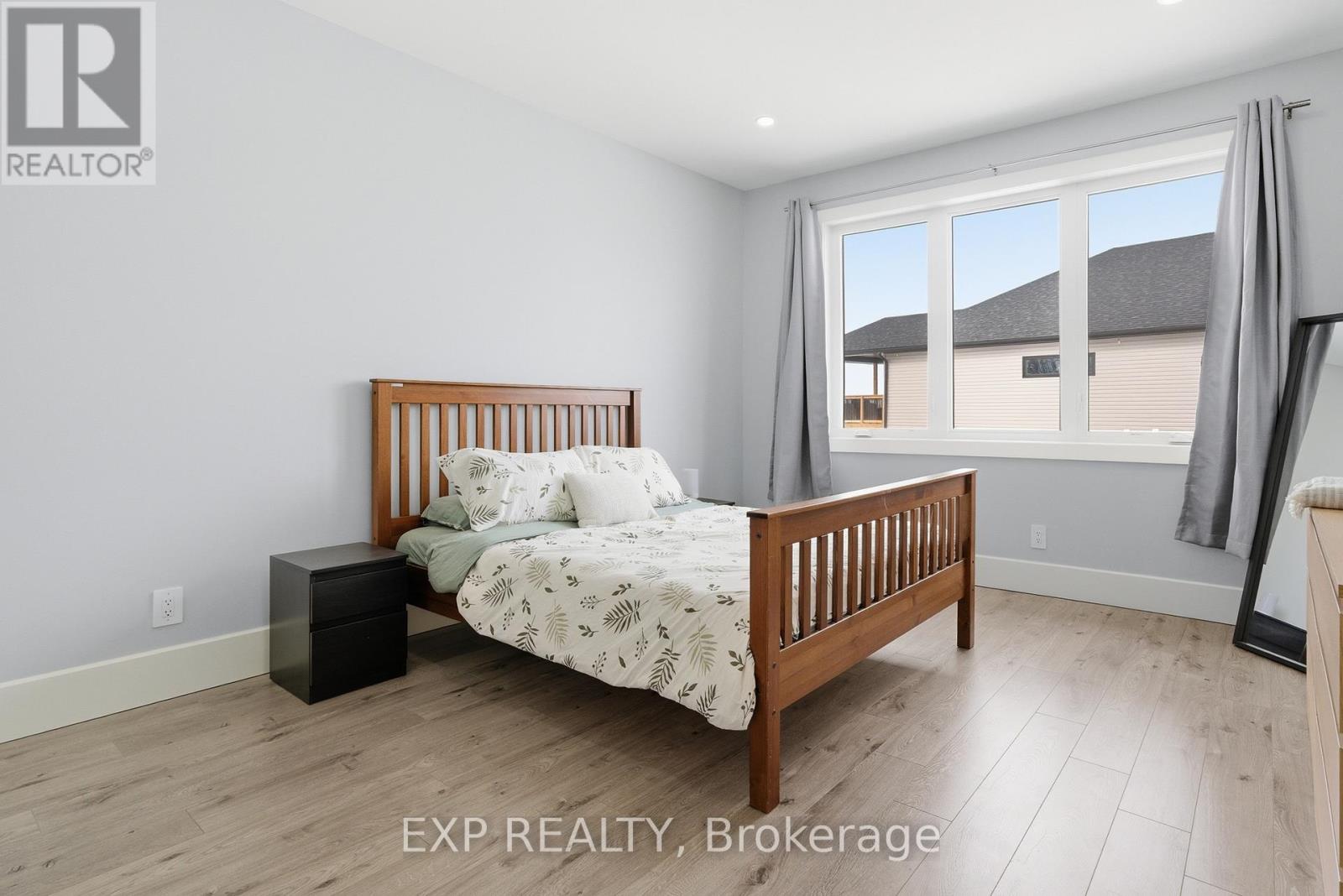 52 Meagan Lane, Quinte West (Frankford Ward), Ontario  K0K 2C0 - Photo 25 - X12857616