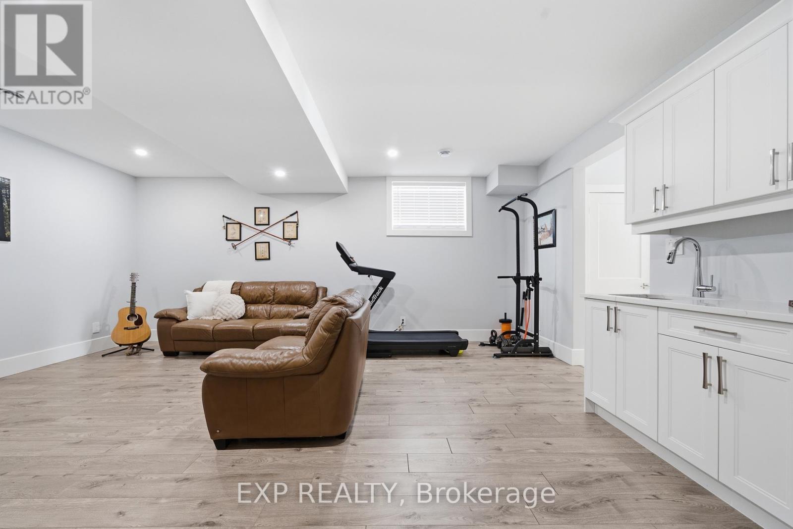 52 Meagan Lane, Quinte West (Frankford Ward), Ontario  K0K 2C0 - Photo 38 - X12857616