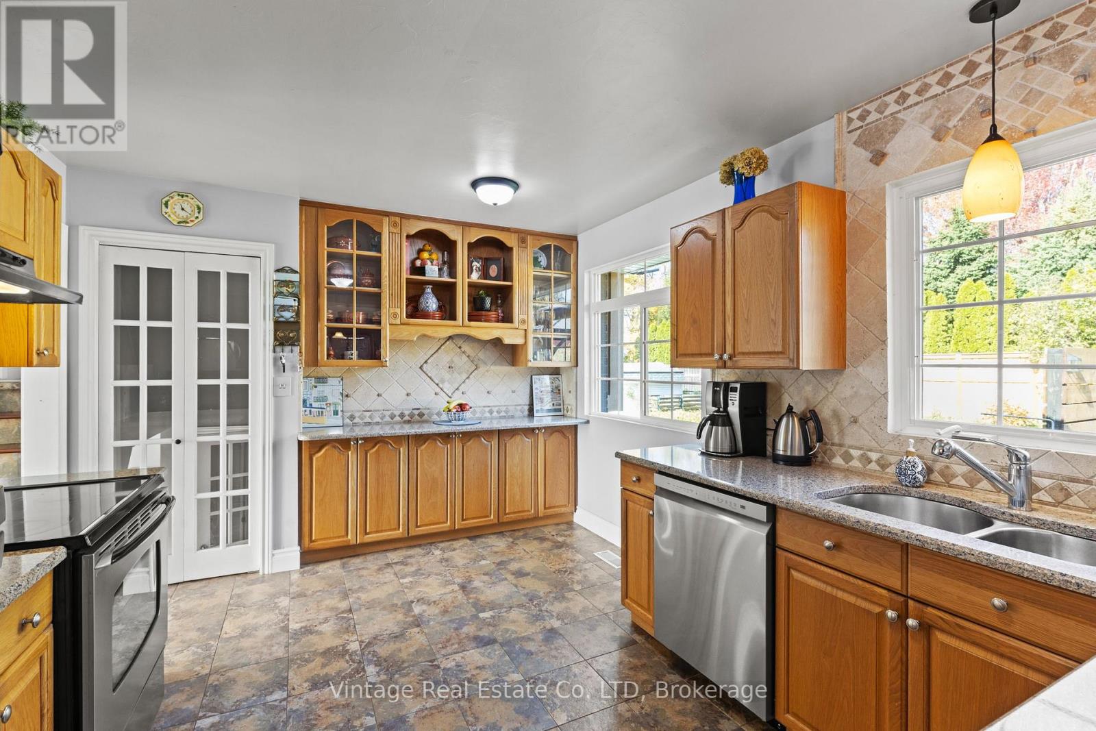 1841 Sunset Lane, St. Catharines, Ontario  L2R 6P9 - Photo 13 - X12857612