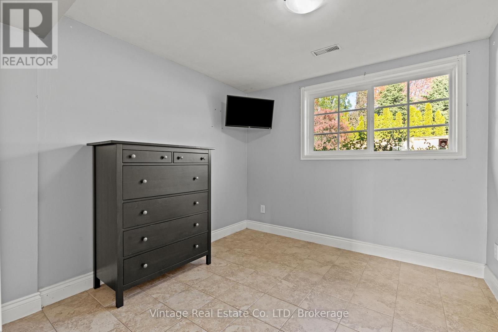 1841 Sunset Lane, St. Catharines, Ontario  L2R 6P9 - Photo 22 - X12857612