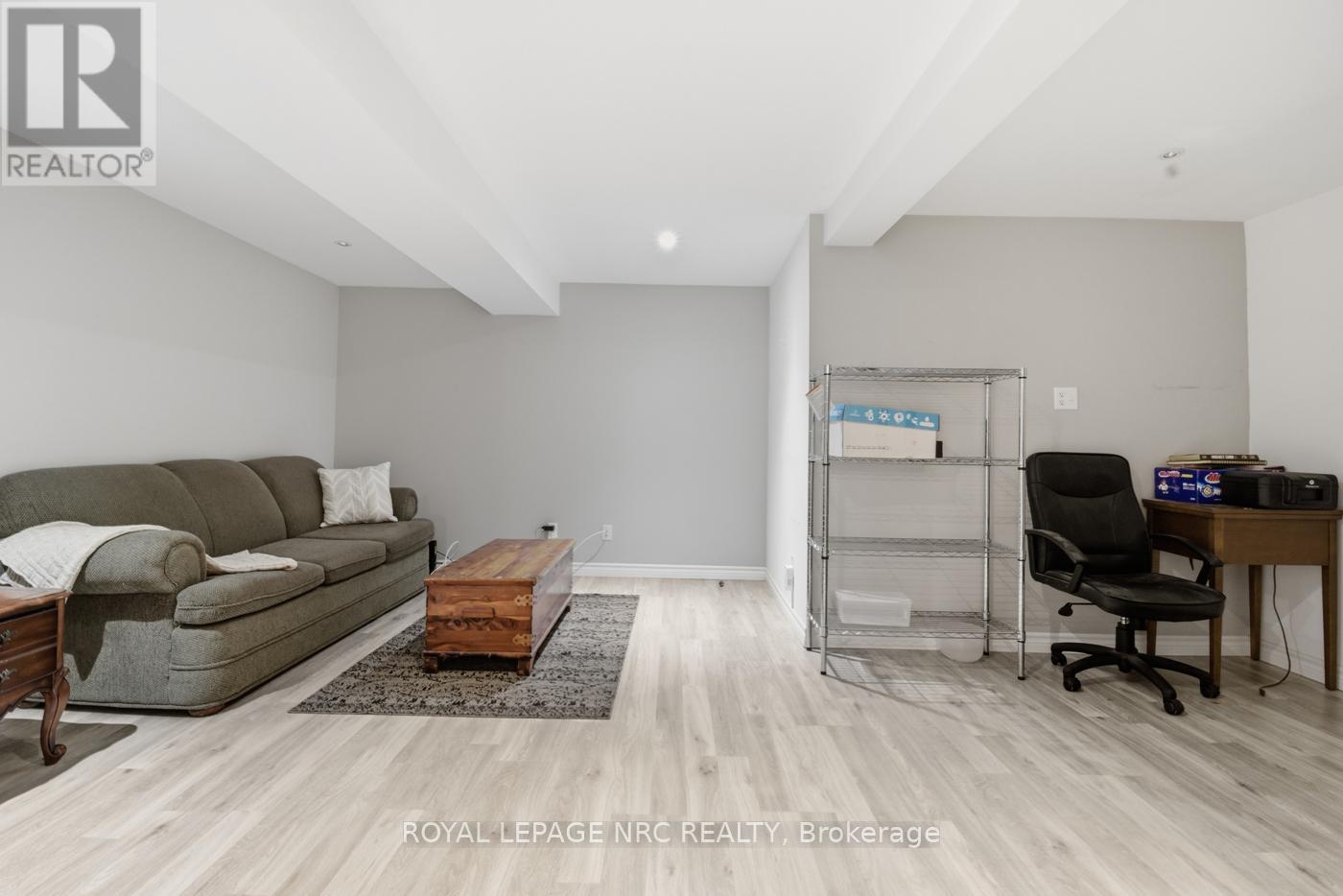 12 - 242 Lakeport Drive, St. Catharines, Ontario  L2N 6V2 - Photo 23 - X12857620