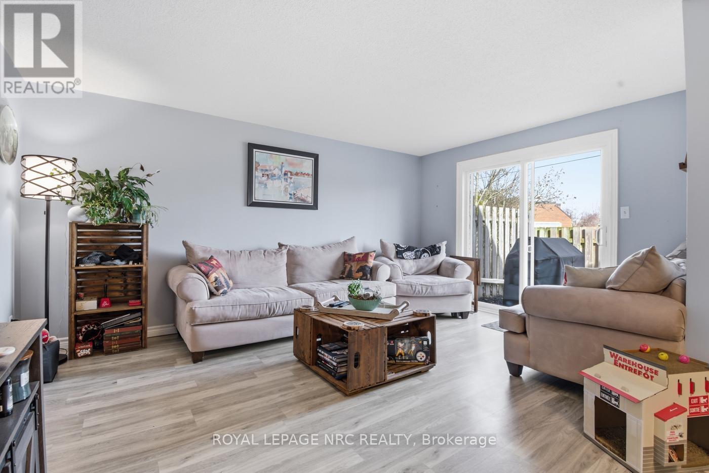 12 - 242 Lakeport Drive, St. Catharines, Ontario  L2N 6V2 - Photo 6 - X12857620