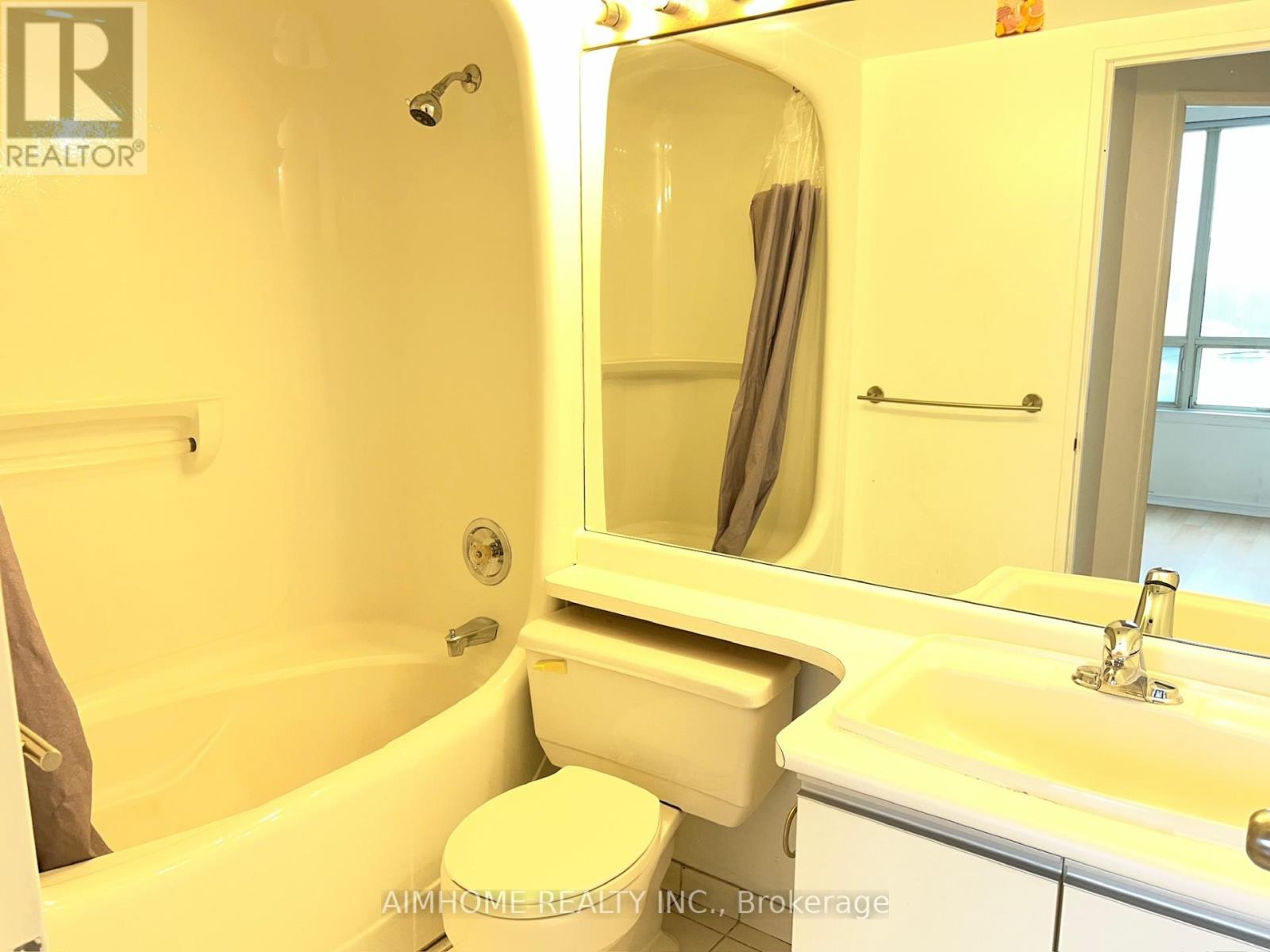 310 - 7 Bishop Avenue, Toronto, Ontario  M2M 4J4 - Photo 20 - C12675872